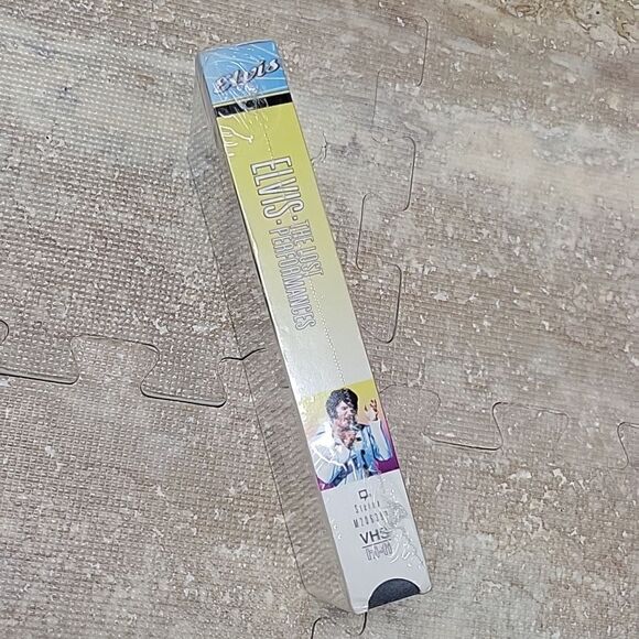 ELVIS : THE LOST PERFORMANCES VHS NEW ONE I HOUR OF ELVIS - Picture 3 of 6